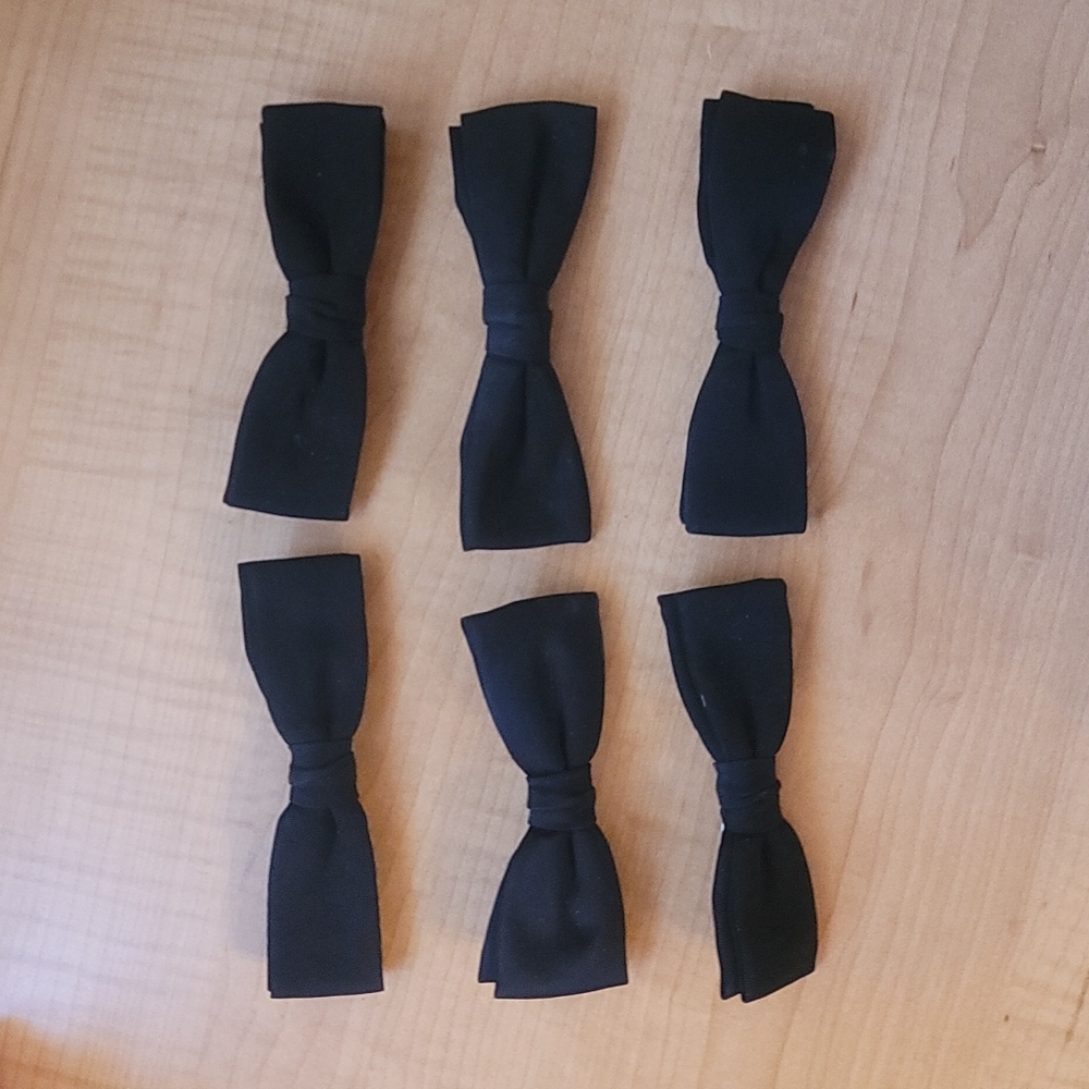Black clip BowTie